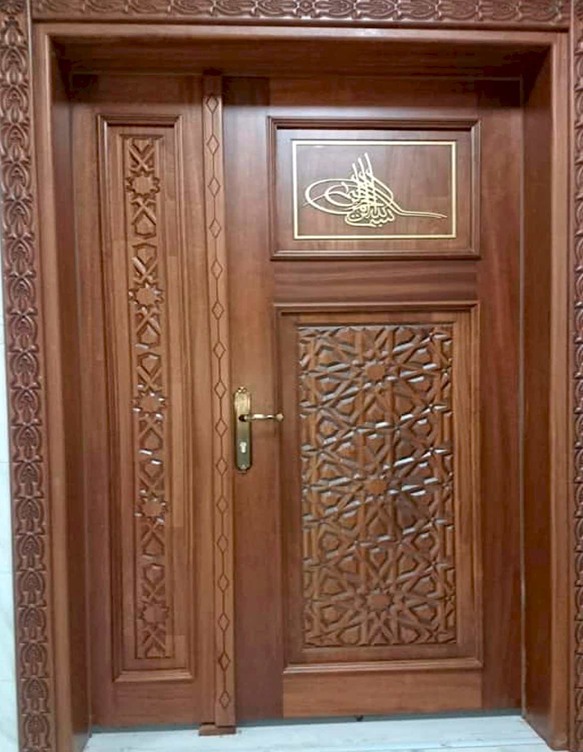 Modern Tekli Ahşap Oyma Cami Kapısı